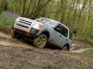 Land_Rover-Discovery_3_2005_800x600_wallpaper_08.jpg