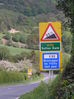 Warning_signs_on_the_approach_to_Sutton_Bank_-_geograph_org_uk_-_801742.jpg